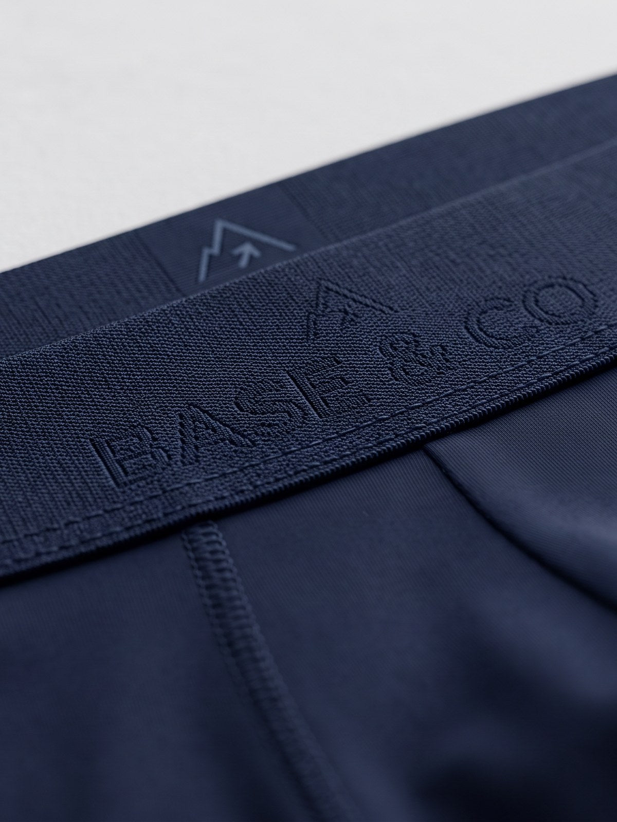 Cueca boxer Base & Co em Micromodal Premium, cor marinho